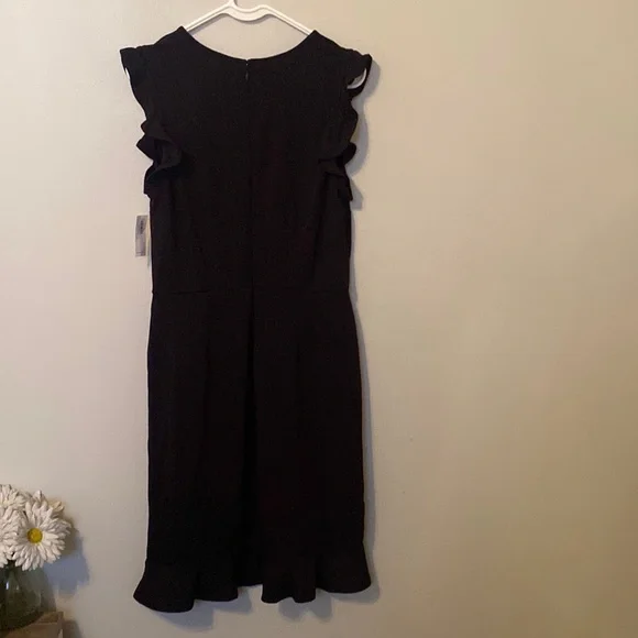 Old Navy Black Sleeveless RuffleTrim Knee-Length Sheath Dress [Size: L] - Picture 2 of 9